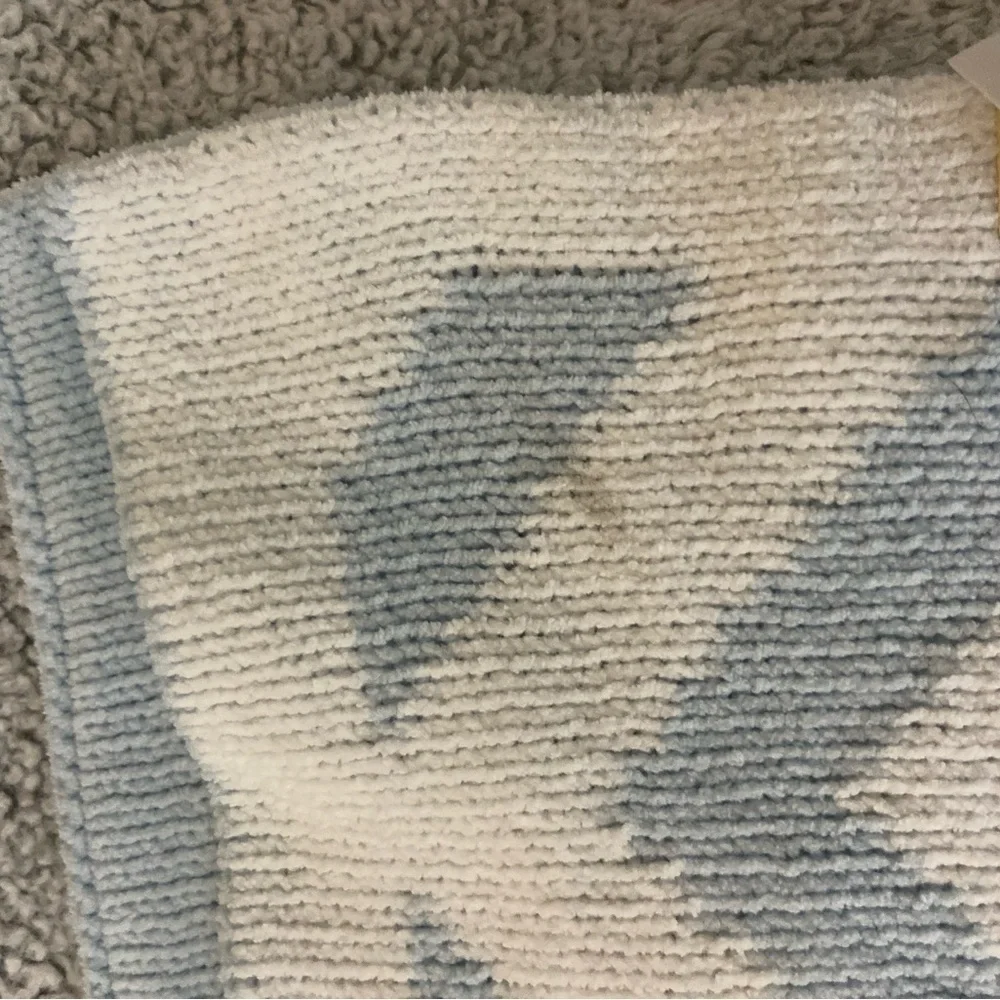 Harper Canyon Baby Blanket Blue White Chevron Dot Print 38x30